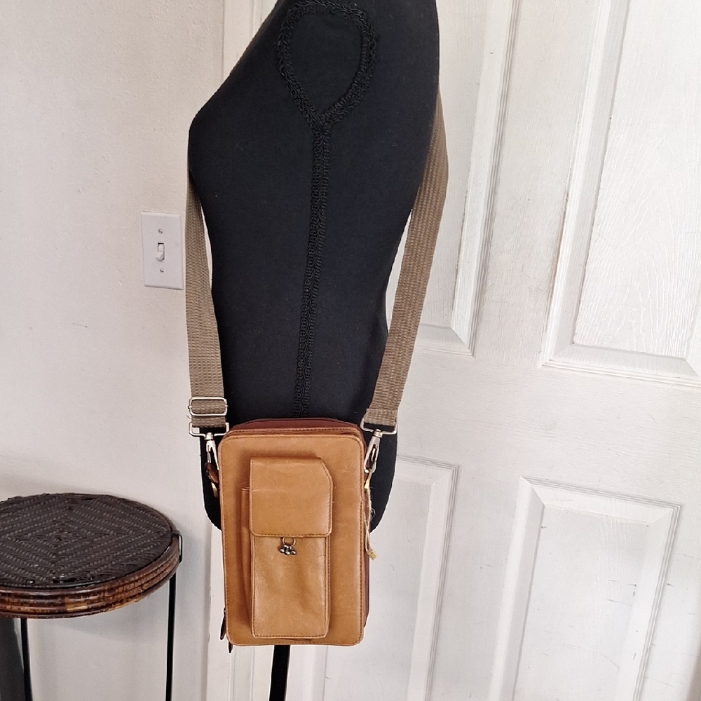 Boulder Ridge Full Grain Cowhide Messenger Crossbody Bag